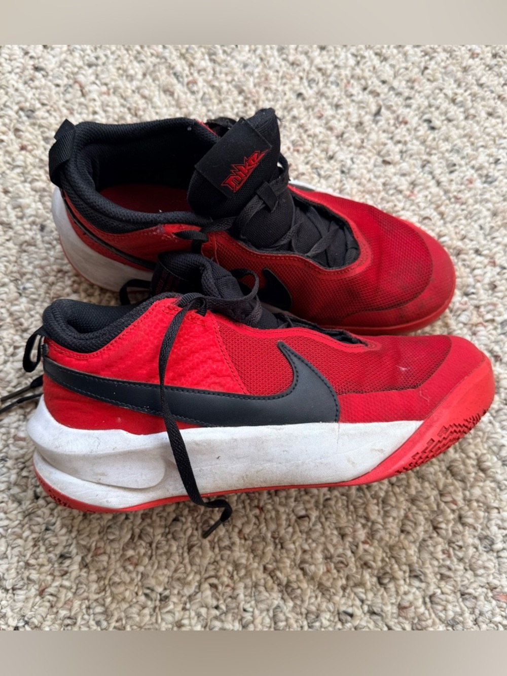 Nike Kids Hustle DX Athletic Sneakers